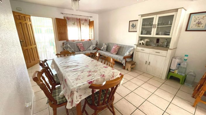 Image No.3-3 Bed Townhouse for sale