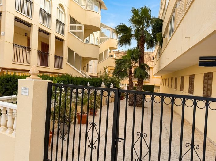 Image No.2-Appartement de 2 chambres à vendre à Orihuela