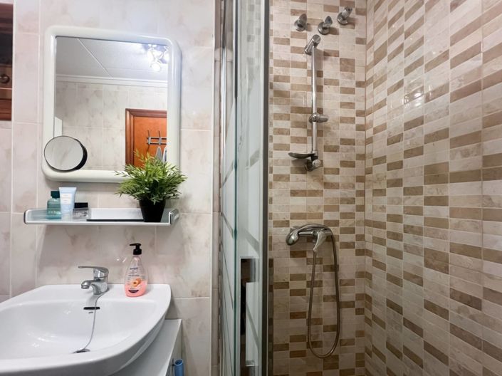 Image No.35-2 Bed Bungalow for sale