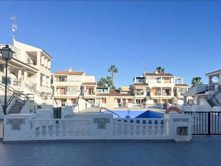 Image No.39-2 Bed Bungalow for sale