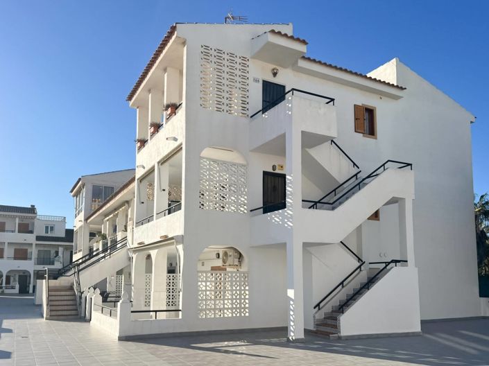 Image No.44-2 Bed Bungalow for sale