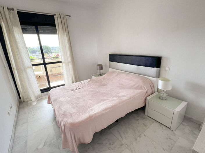 Image No.10-Appartement de 2 chambres à vendre à Estepona