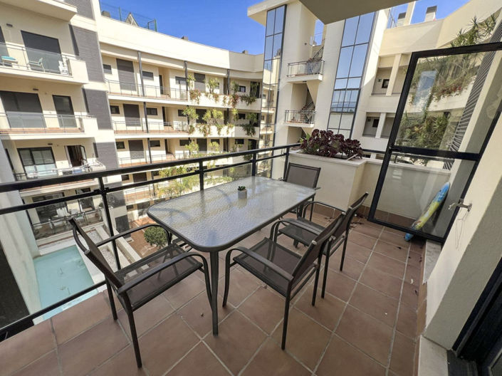 Image No.8-Appartement de 2 chambres à vendre à Estepona