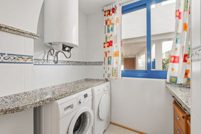 8-e64a9055bba3e77ac8aca3b893cdf826