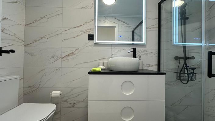 Image No.21-3 Bed Apartment for sale