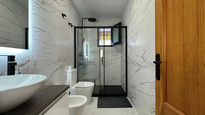 Image No.21-2 Bed Apartment for sale