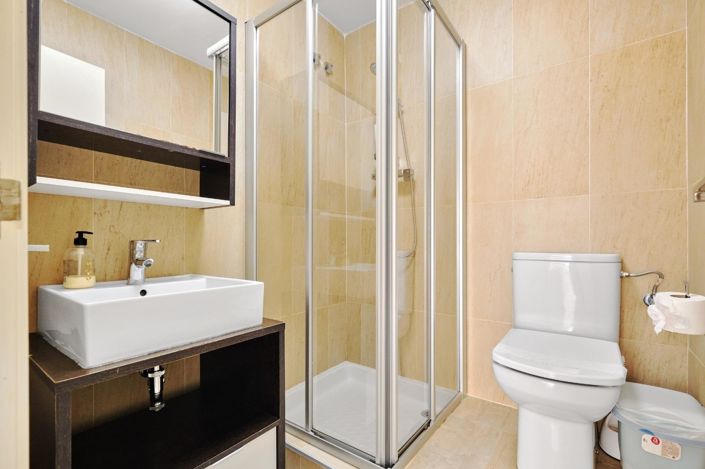 Image No.20-3 Bed Apartment for sale