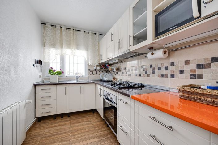 Image No.9-3 Bed Townhouse for sale