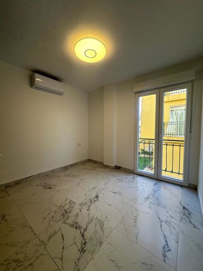 Image No.11-3 Bed Apartment for sale