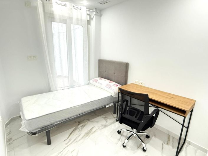 Image No.14-2 Bed Apartment for sale