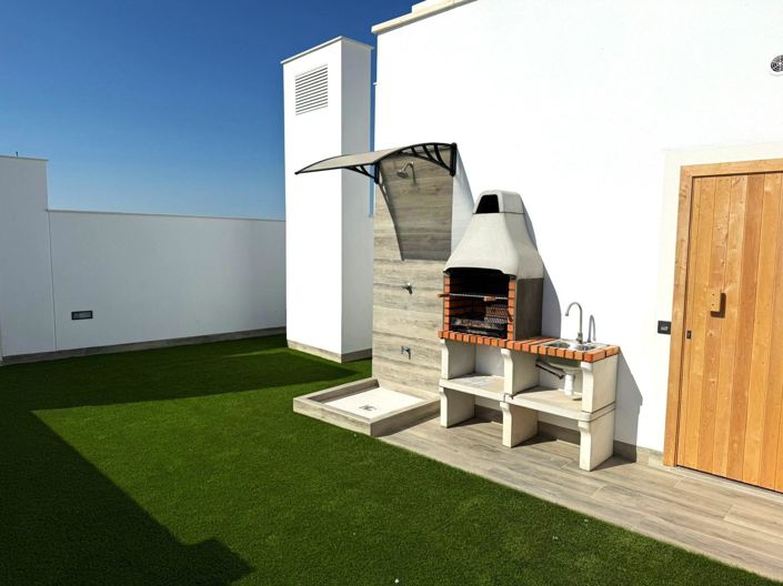 Image No.24-2 Bed Apartment for sale