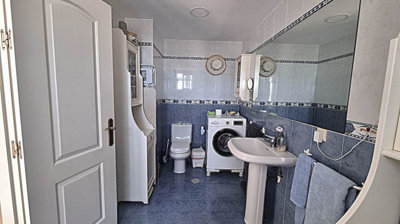 7-aa4cc561180b369757c0bb4af9886cd3