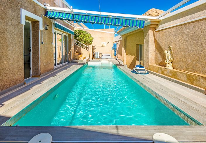 Image No.45-5 Bed Villa for sale