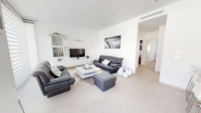 Image No.21-3 Bed Villa for sale