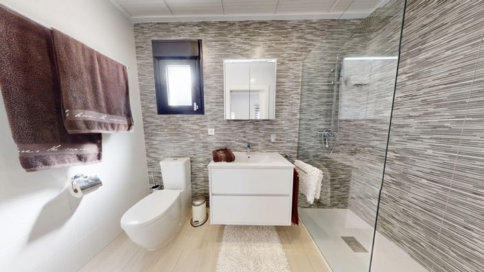 Image No.38-3 Bed Villa for sale