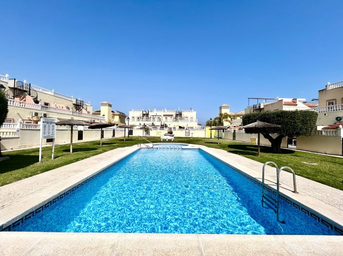 Image No.3-Maison de ville de 3 chambres à vendre à La Zenia