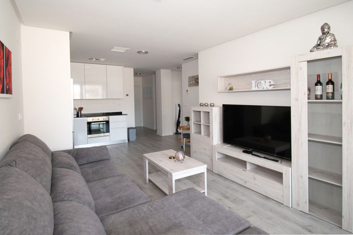 Image No.21-3 Bed Apartment for sale