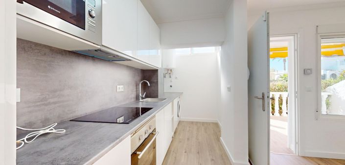 Image No.17-2 Bed Apartment for sale