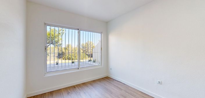 Image No.26-2 Bed Apartment for sale