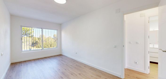 Image No.27-2 Bed Apartment for sale