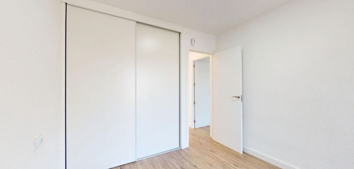 Image No.30-2 Bed Apartment for sale