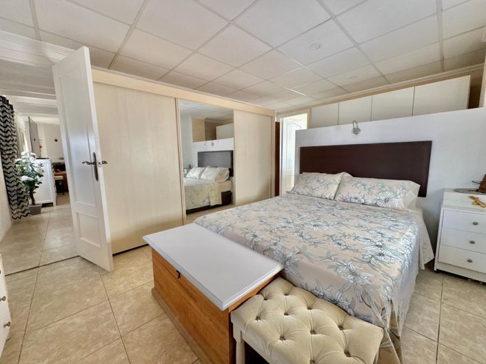 Image No.20-7 Bed Villa for sale