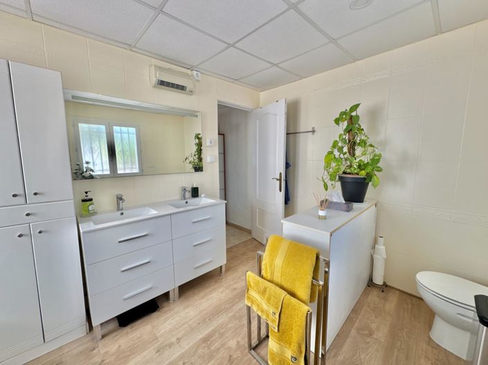 Image No.25-7 Bed Villa for sale