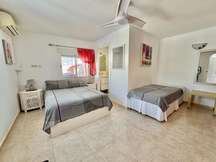 Image No.46-7 Bed Villa for sale