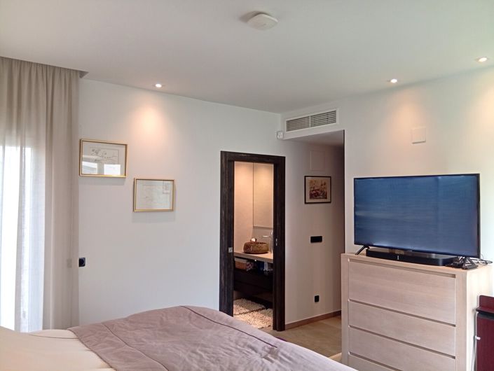 Image No.19-2 Bed Villa for sale