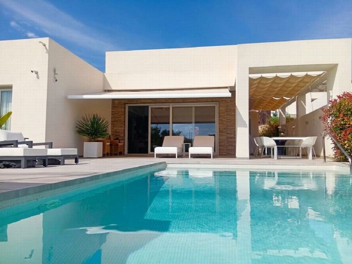 Image No.2-2 Bed Property for sale
