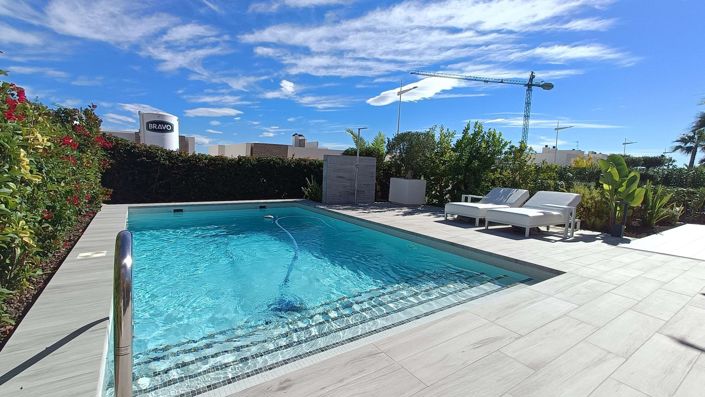 Image No.35-2 Bed Villa for sale