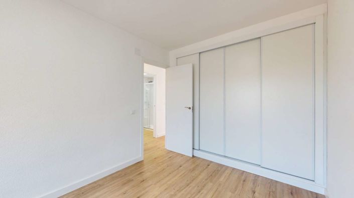 Image No.22-2 Bed Bungalow for sale