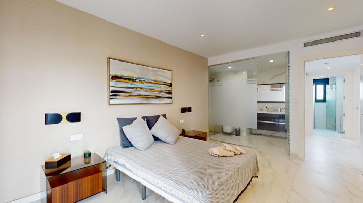 Image No.29-4 Bed Villa for sale