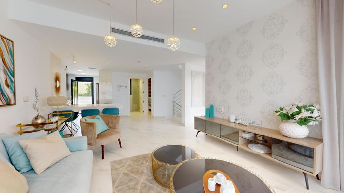 Image No.4-4 Bed Villa for sale