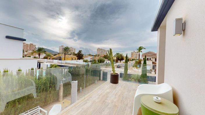 Image No.44-4 Bed Villa for sale