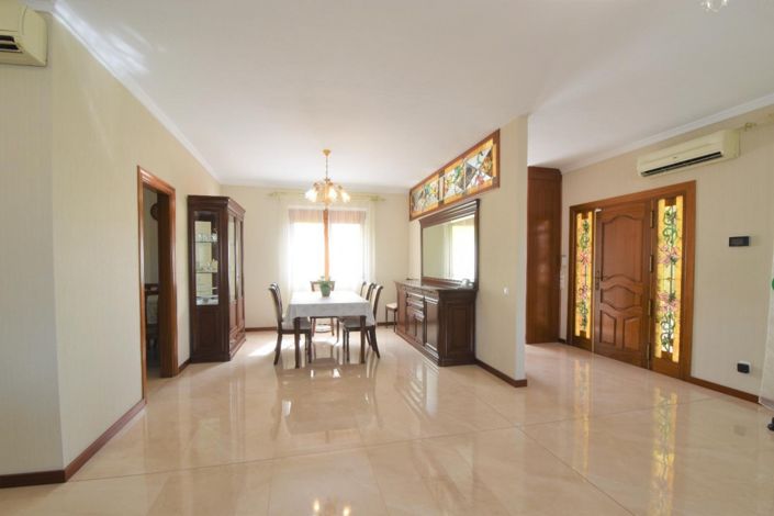 Image No.49-5 Bed Villa for sale