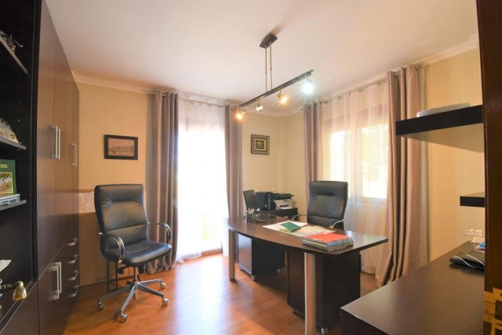 Image No.50-5 Bed Villa for sale