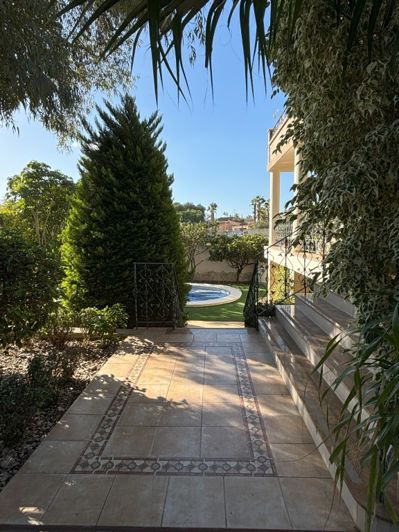 Image No.6-5 Bed Villa for sale