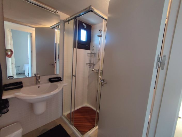 Image No.26-3 Bed Villa for sale