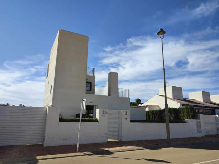 Image No.47-3 Bed Villa for sale