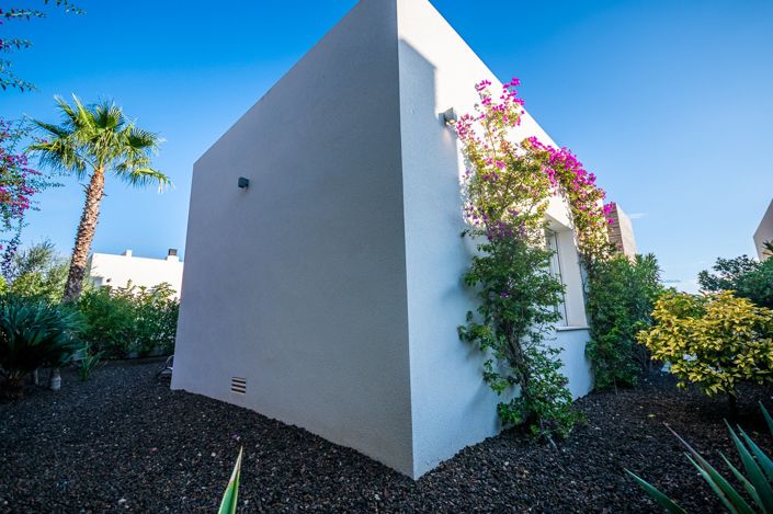 Image No.15-2 Bed Villa for sale