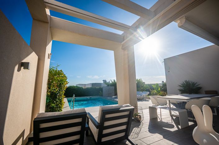 Image No.18-2 Bed Villa for sale