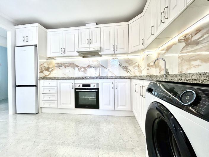 Image No.8-2 Bed Apartment for sale