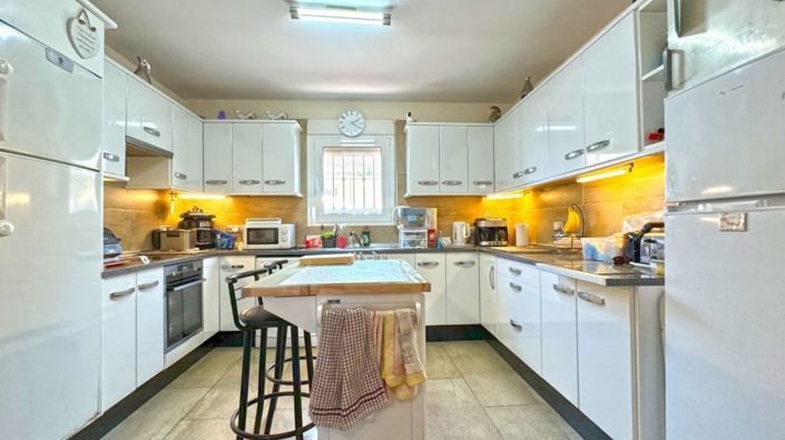 Image No.20-6 Bed Villa for sale