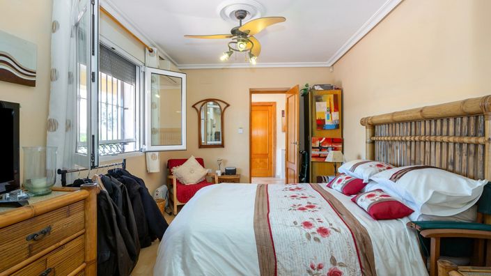 Image No.27-6 Bed Villa for sale