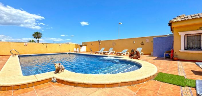 Image No.5-Villa de 6 chambres à vendre à Torrevieja