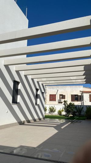 Image No.29-3 Bed Villa for sale