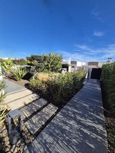 Image No.18-3 Bed Villa for sale