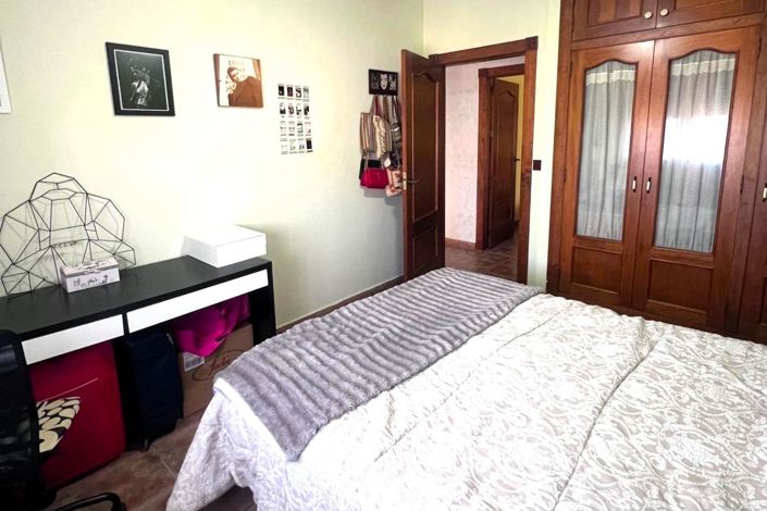 Image No.20-5 Bed Villa for sale