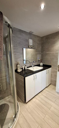 Image No.26-2 Bed Apartment for sale